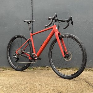 SANTA CRUZ Stigmata Promo ! -34% !- Matte Brick Red – Rival AXS
